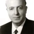 عادل العوا