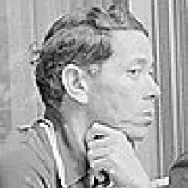 اسامة الباز