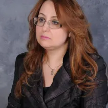 صونيا عامر