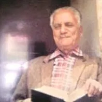 أديب عباسي